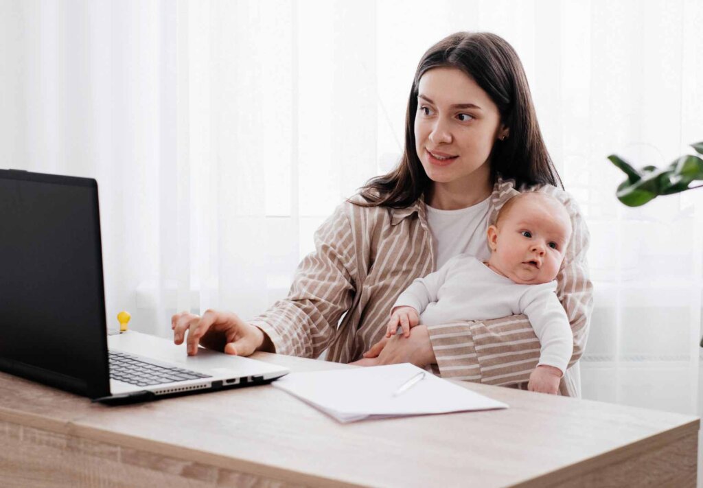 Comparing Working Moms to Stay-at-Home Moms