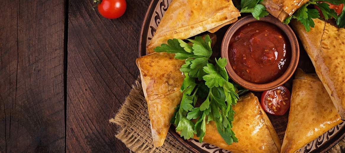Step-by-step instructions and recommendations for producing the tastiest Samosa filling are included in this recipe.