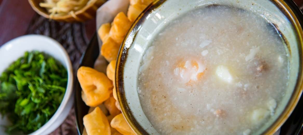 Traditionally, congee is served for breakfast or as part of a dim sum dinner in China.