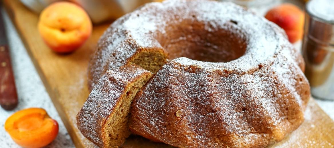 A classic and straightforward mini banana bundt cake recipe that’s packed with bananas, moist, and delectable, it’s best made the night before.