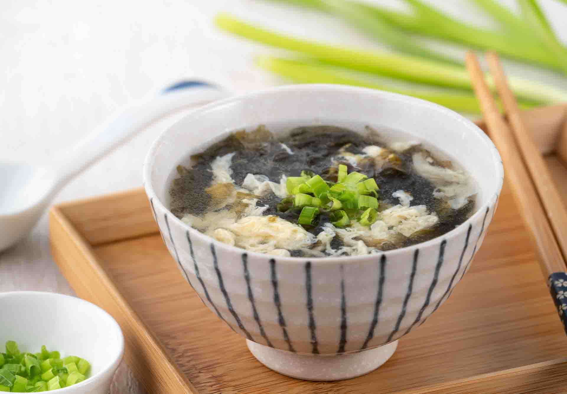 Nourishing Seaweed & Egg Fusion Soup