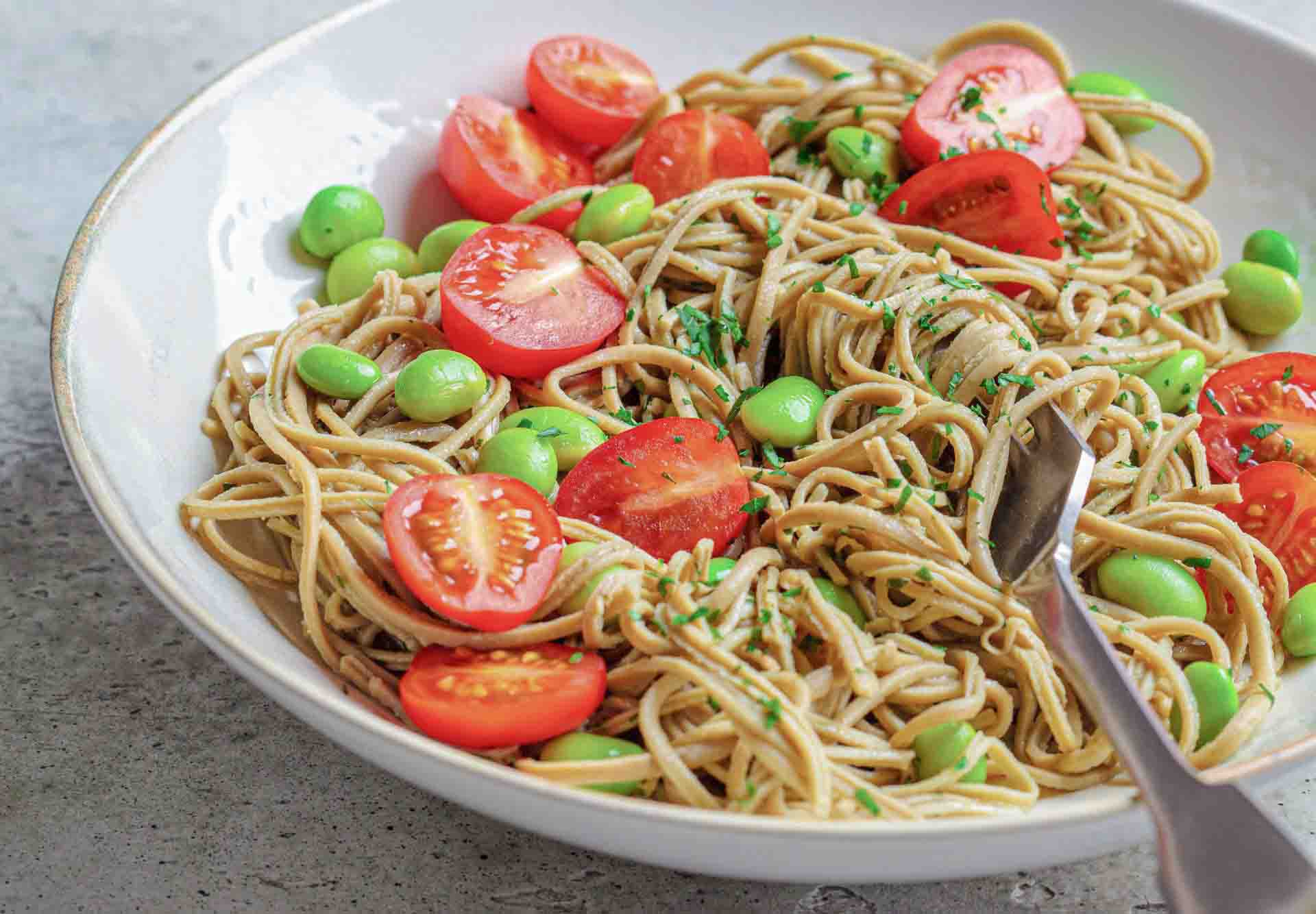 Steamed Noodles Paired with Green Beans