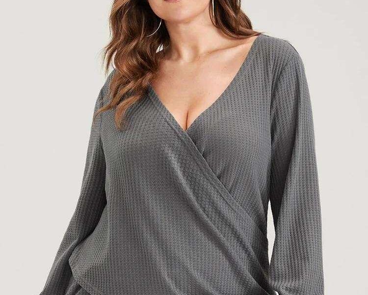 Best Seller Tops Under $25