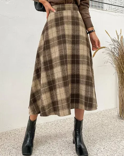 The Best Plaid Skirts For Every Season