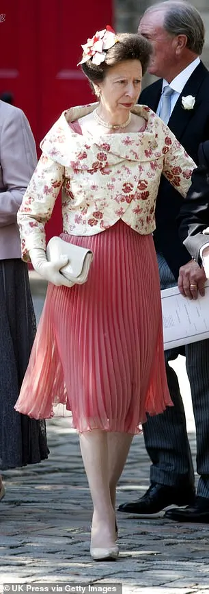 Kings Anne has long been admired for her diligent labor and deeds that are as realistic as they can. Her passion for recycling clothing rather than spending money on new people is a sign of this trait. Above: Anne at her daughter Zara's wedding in 2011 in a floral print jacket layered over a coral pleated dress