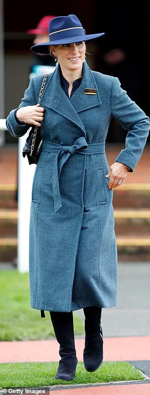 Later in the year at Cheltenham November Meeting, Zara recycled the coat