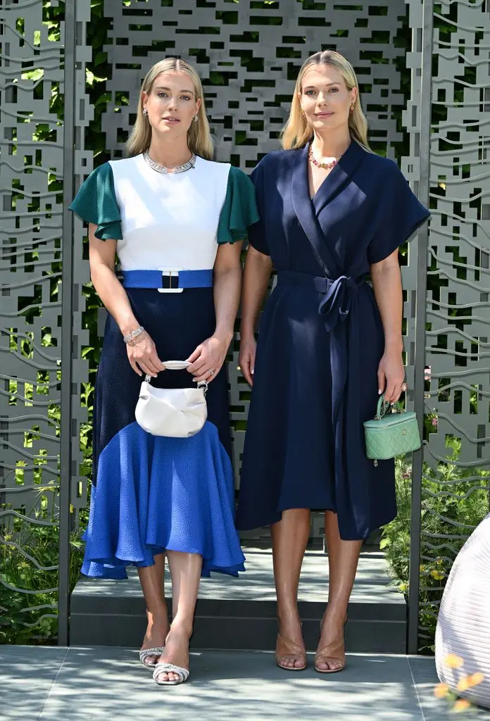 Lady Amelia Spencer and Lady Eliza Spencer in blue dresses