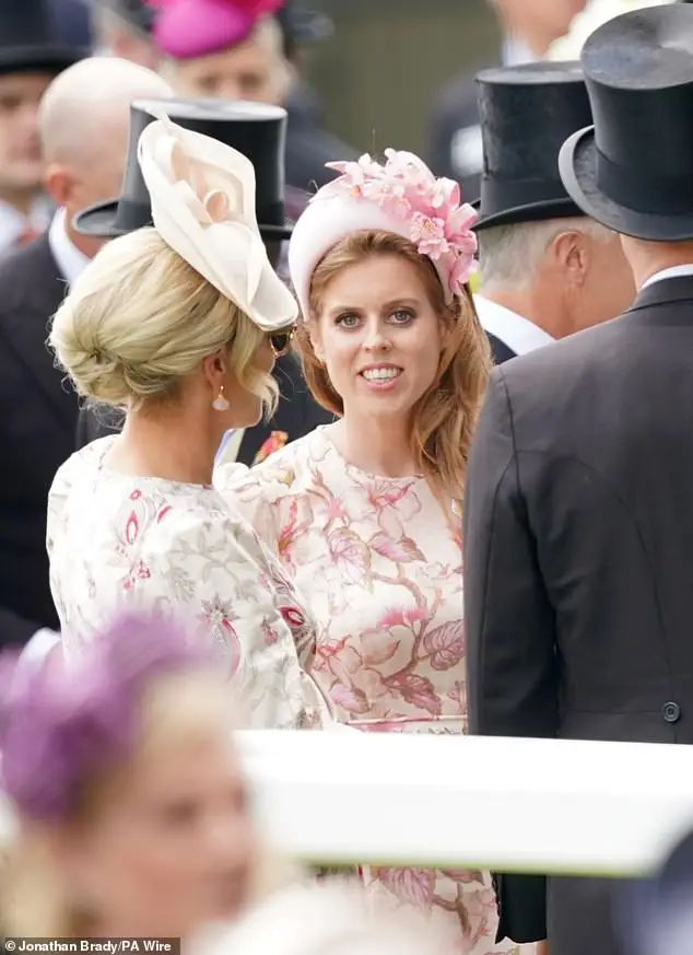 Princess Beatrice spotted chatting to Zara Tindall ahead of this afternoon's race meet at Ascot