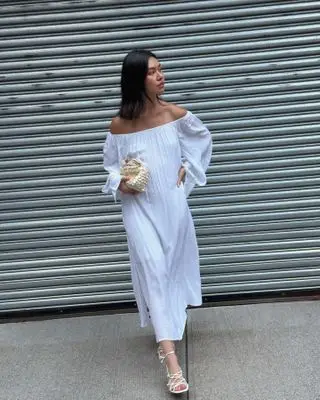 Influencer wears the nightie dress trend.