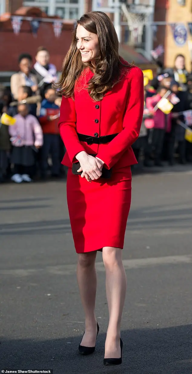 At Children's Mental Health week Kate wore the same suit  with a discreet lengthening of the skirt and looked very elegant  in 2017