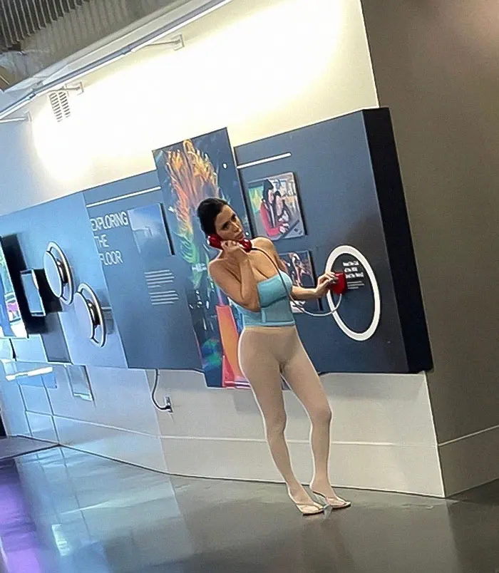 Bianca Censori And Kanye Roasted Over “Embarrassing” Dress And Behavior In Science Museum