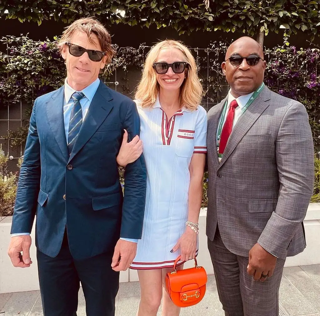 Julia Roberts, Danny Moder, and Gay Cobham at the Wimbledon Men's Singles Finals in Wimbledon, England