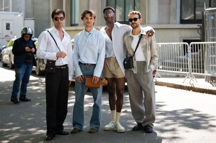 Linen shirts can be a great way to resemble Europeans in a crowd.