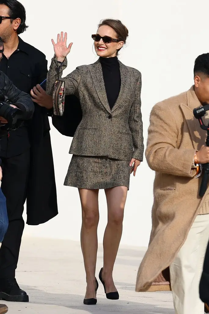 Natalie portman waving in tweed skirt suit