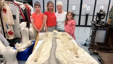 York Museums and Galleries Jennifer Slater with daughter Christina Bromley as well as Lily’s great, great grandson Alexander and great, great granddaughter Emmeline