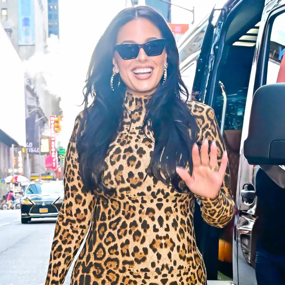 Ashley graham.