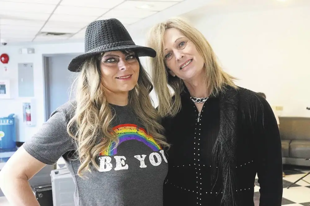 At Brandon University's Knowles-Douglas Student Union Center, Anastasia Jane and her lover Wendy Friesen pose for a picture. Two of the many players who will take the stage at Lady of the Lake this Friday night for the events of International Transgender Day of Visibility are Janice and Jen Friesen. ( File )