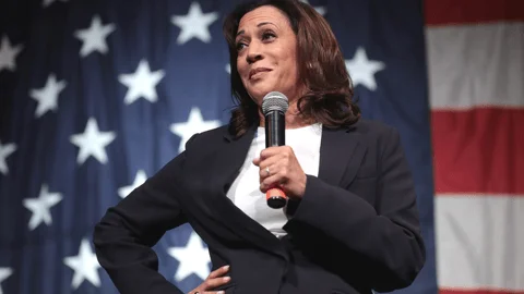 Former US senator Kamala Harris (D-CA) speaking with attendees at the 2019 Iowa Democratic Wing Ding at Surf Ballroom in Clear Lake, IA.