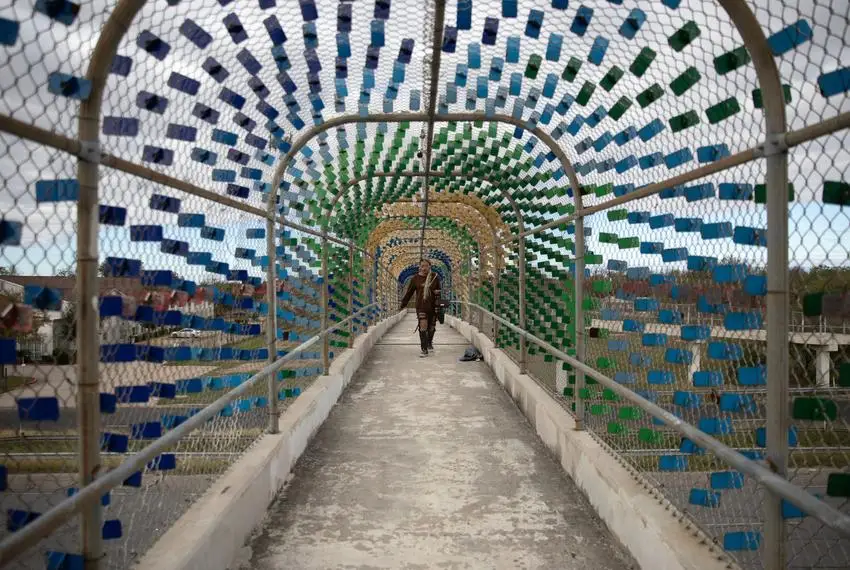 Isabella Morningstar has a fear of heights, which she tried not to think about while walking through a pedestrian bridge on her way to Palo Alto College. Morningstar has not had a stable home since she was 14, when her adoptive mother relinquished guardianship of her because she couldn’t meet Morningstar’s needs as someone with autism. She was officially diagnosed with autism at 16 while in the foster care system.