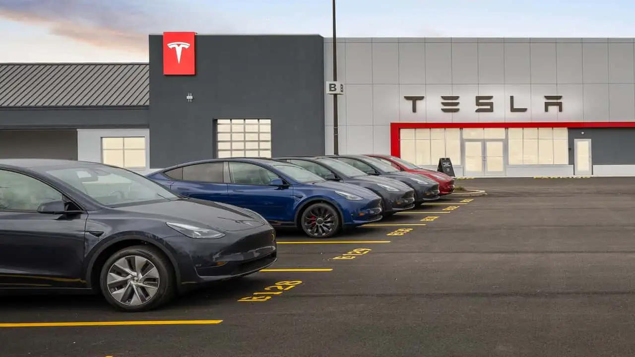 Tesla EVs at Tesla Center in Providence, RI (source: Tesla North America @tesla_na / X)