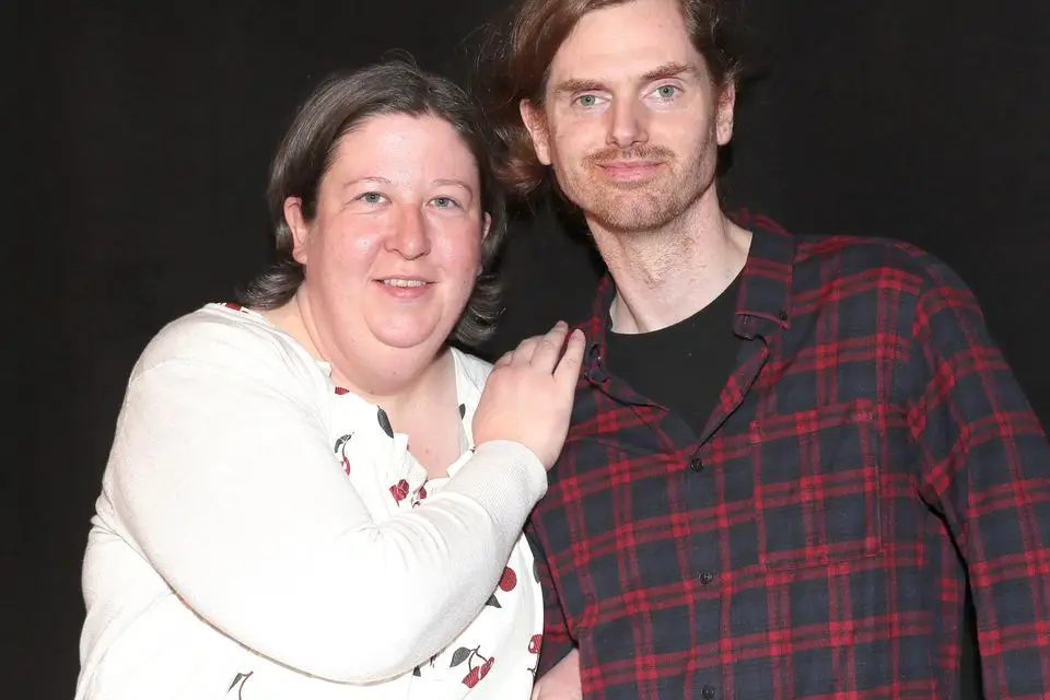 Aoife Nic Raghnaill as Kate and Brian Lounds as George in the upcoming play ‘Drinking Habits 2, Caught in the Act’, which takes place in Droichead Arts Centre from 13-17 February.