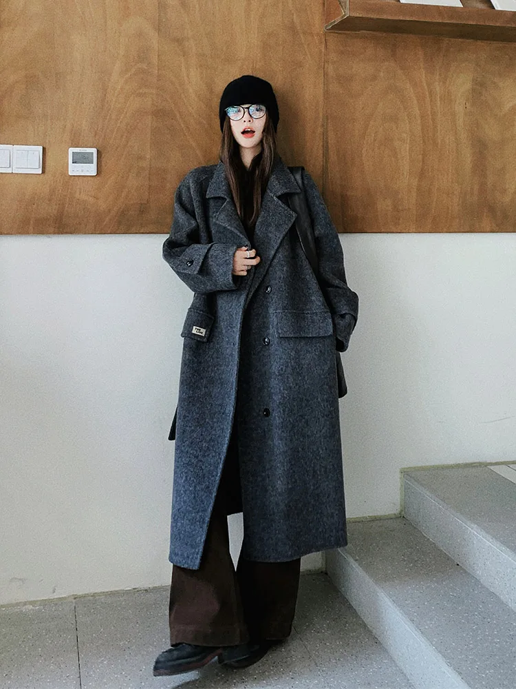 Korean women's fashion: Oversized Charcoal Wool Coat + Brown Wide-Leg Pants + Black Beret