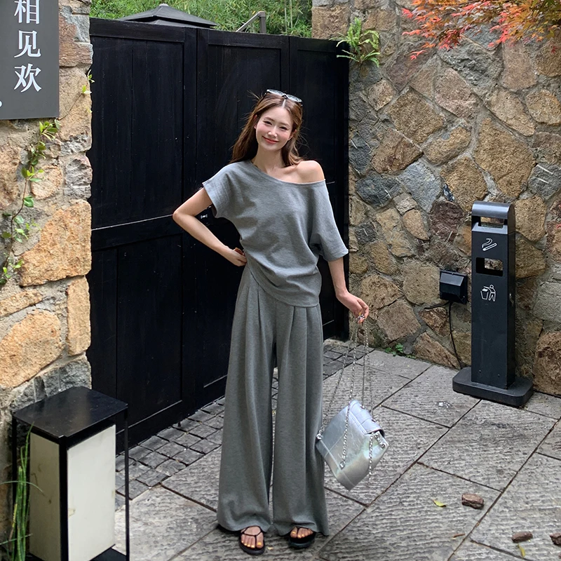 Casual Monochrome Ease