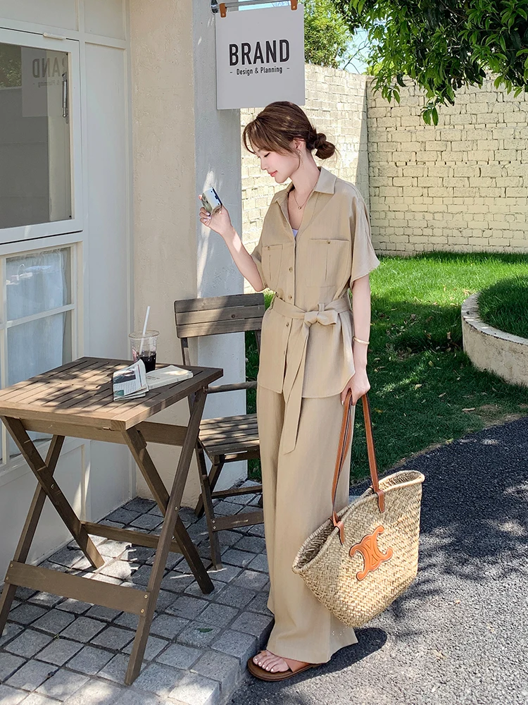 4. Café Nomad Neutrals