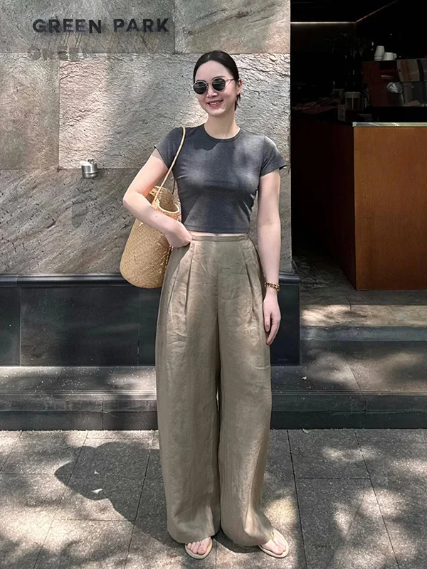 3. Effortless Summer Minimalism