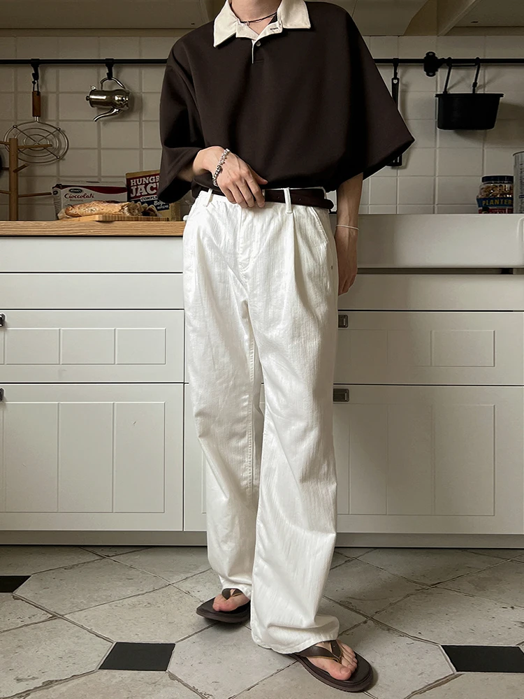 10. Classic Contrasts with a Relaxed Fit