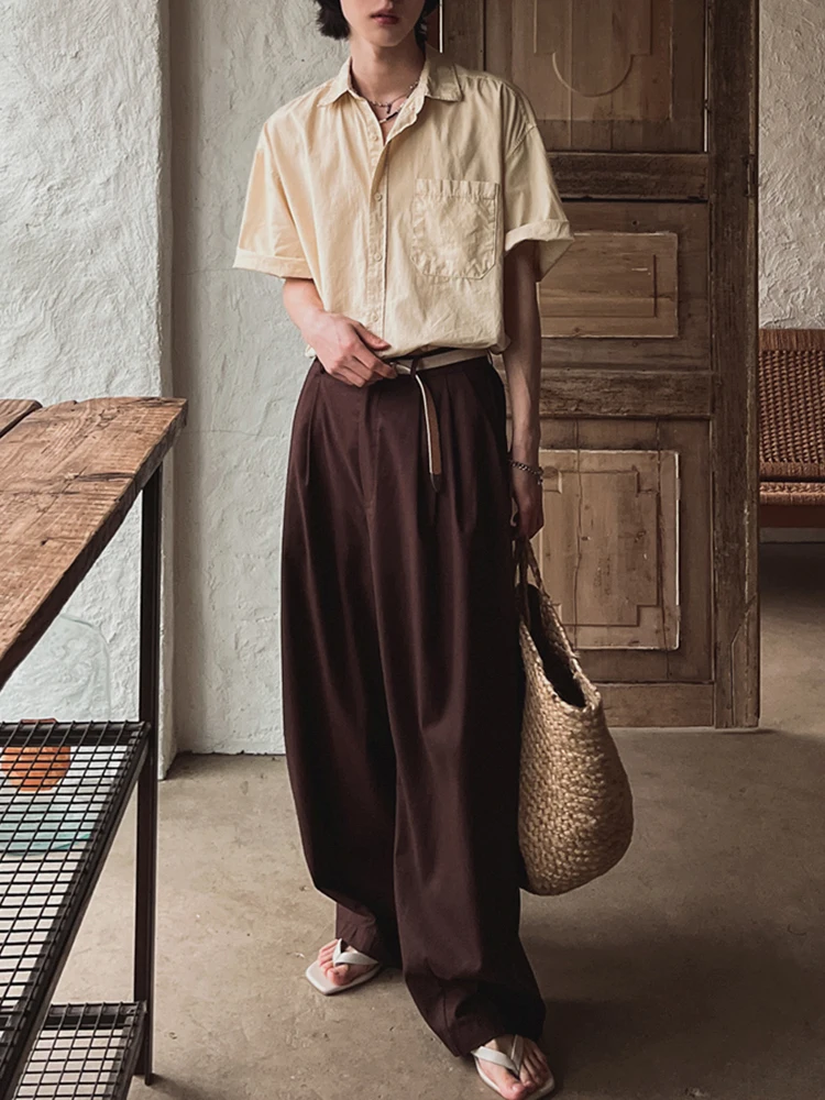 9. Earthy Comfort in Soft Beige and Chocolate