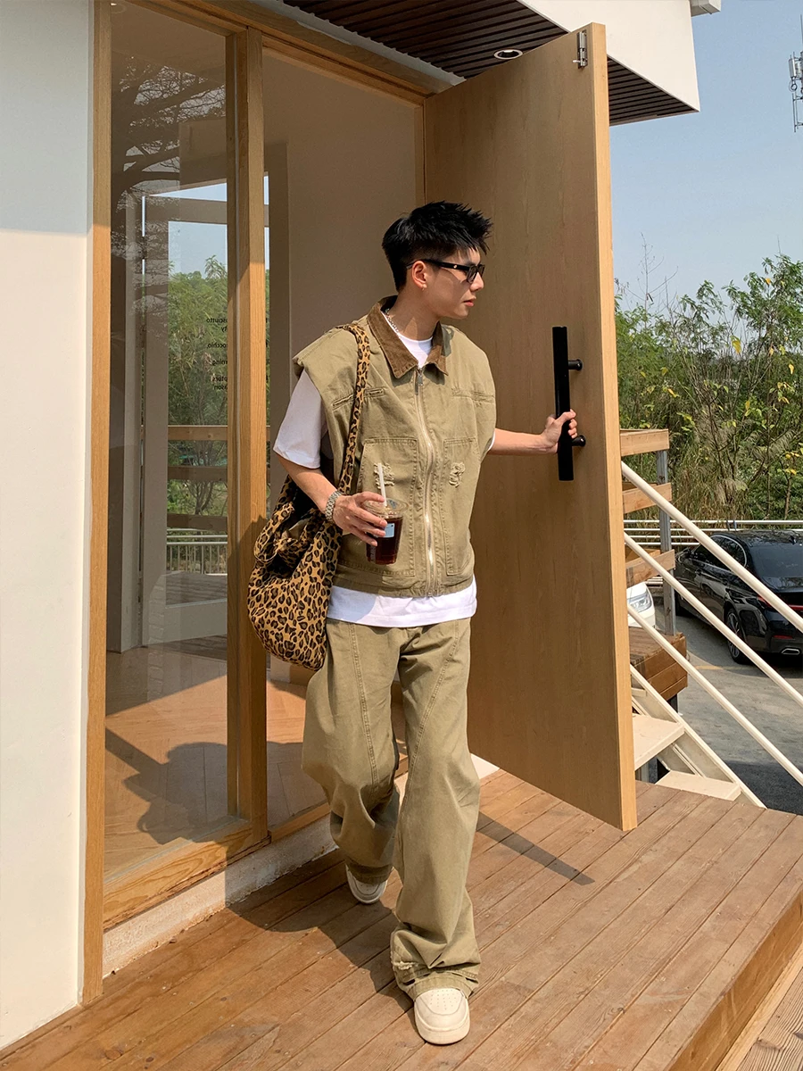 10. Casual Safari Edge