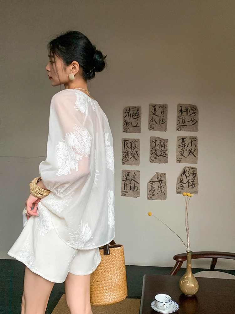 1. Soft Bloom: Korean Summer Serenity