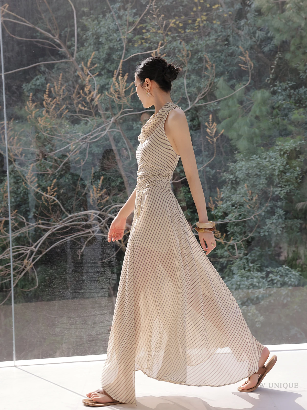 4. Breeze & Grace: Korean Summer Elegance