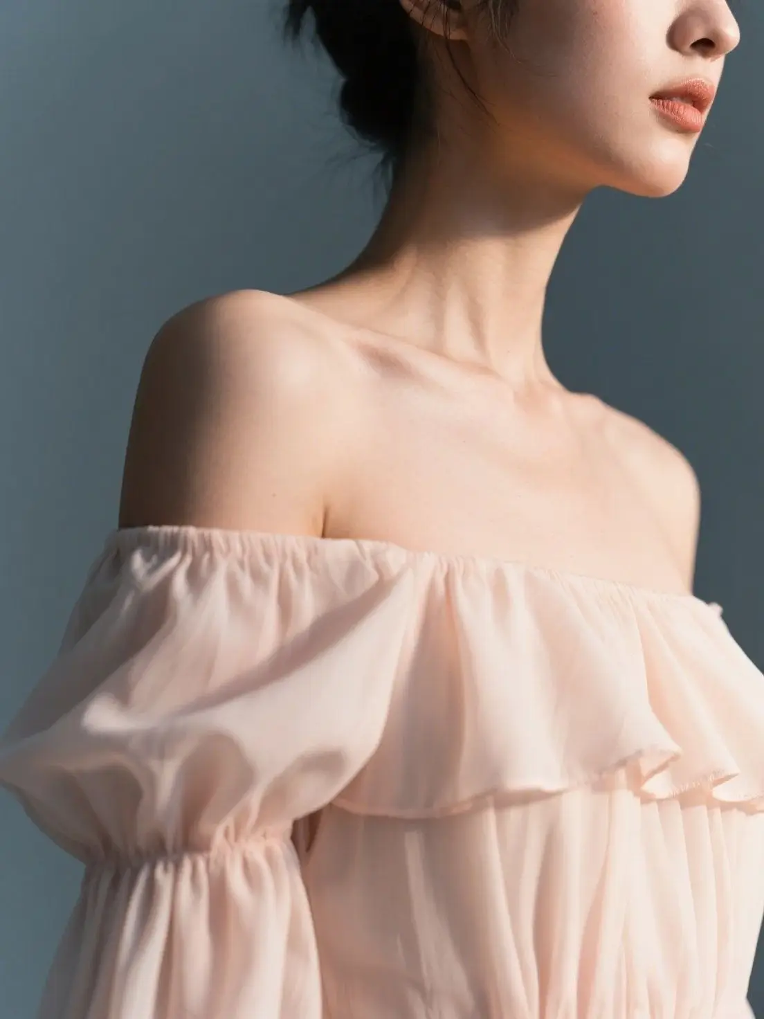 Understanding the Off-Shoulder Style