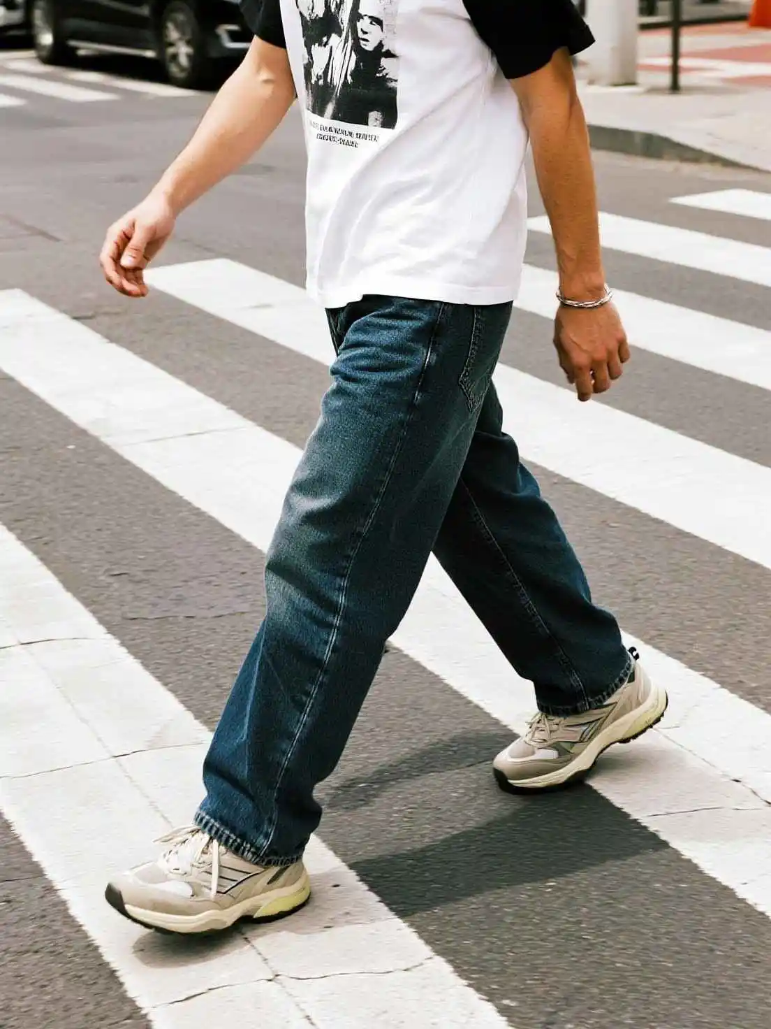 The Rise of Baggy Jeans in Modern Men’s Style